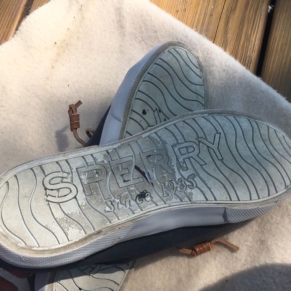 SPERRY TOP SIDER Navy Blue, fits more like a 7 - Picture 10 of 14